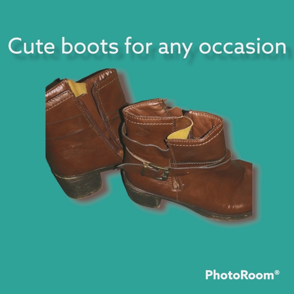 Ankle zip on the side boots